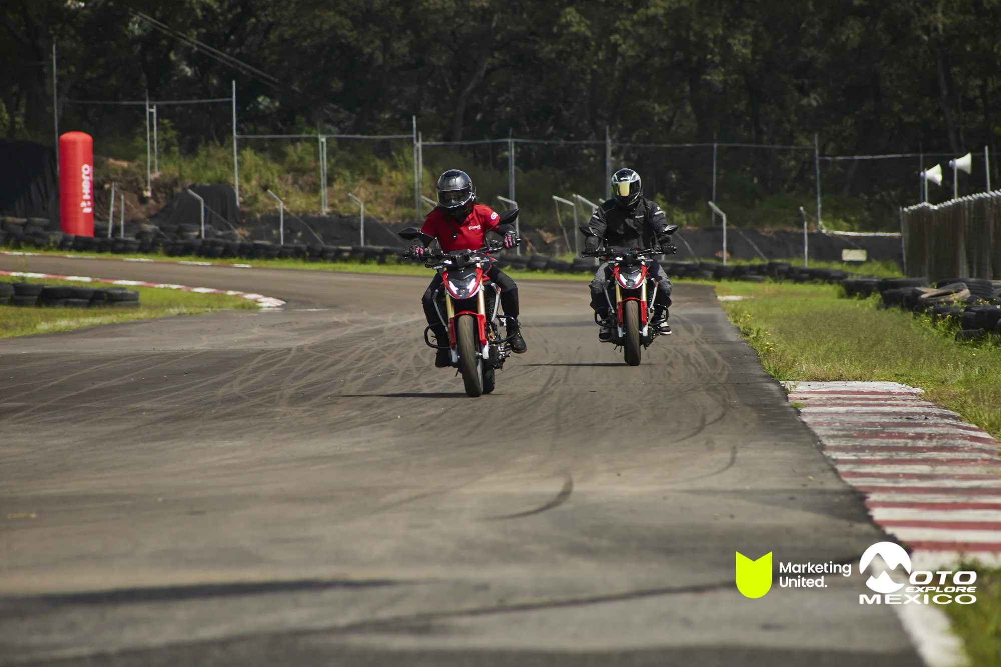HUNK TRACKDAY 241